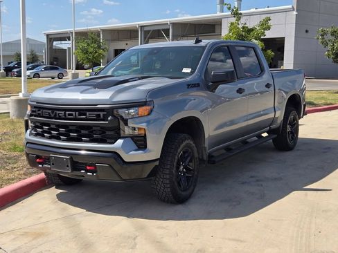 Used 2025 Chevrolet Silverado 1500 Custom Trail Boss AWD/4WD image 3