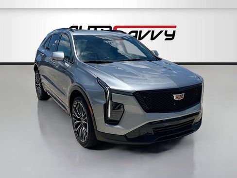 Used 2025 Cadillac XT4 Sport FWD image 1