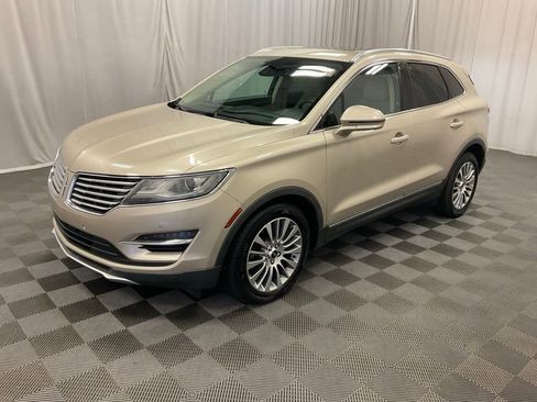 Used 2017 Lincoln MKC Reserve FWD image 10