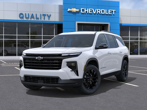 New 2026 Chevrolet Traverse LT FWD image 6