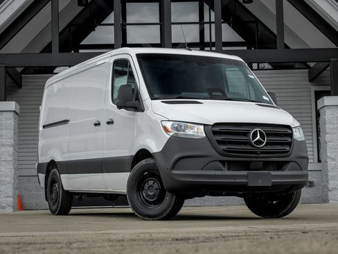 Used 2026 Mercedes-Benz Sprinter 2500 image 1