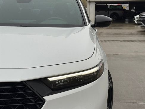 Used 2024 Honda Accord Sport image 3