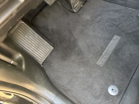 Used 2023 Kia Telluride EX w/ EX Captain's Chair Package image 5