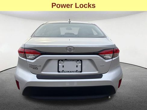 Certified 2025 Toyota Corolla LE image 12