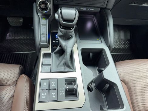 Used 2025 Toyota Land Cruiser w/ Premium Package image 31