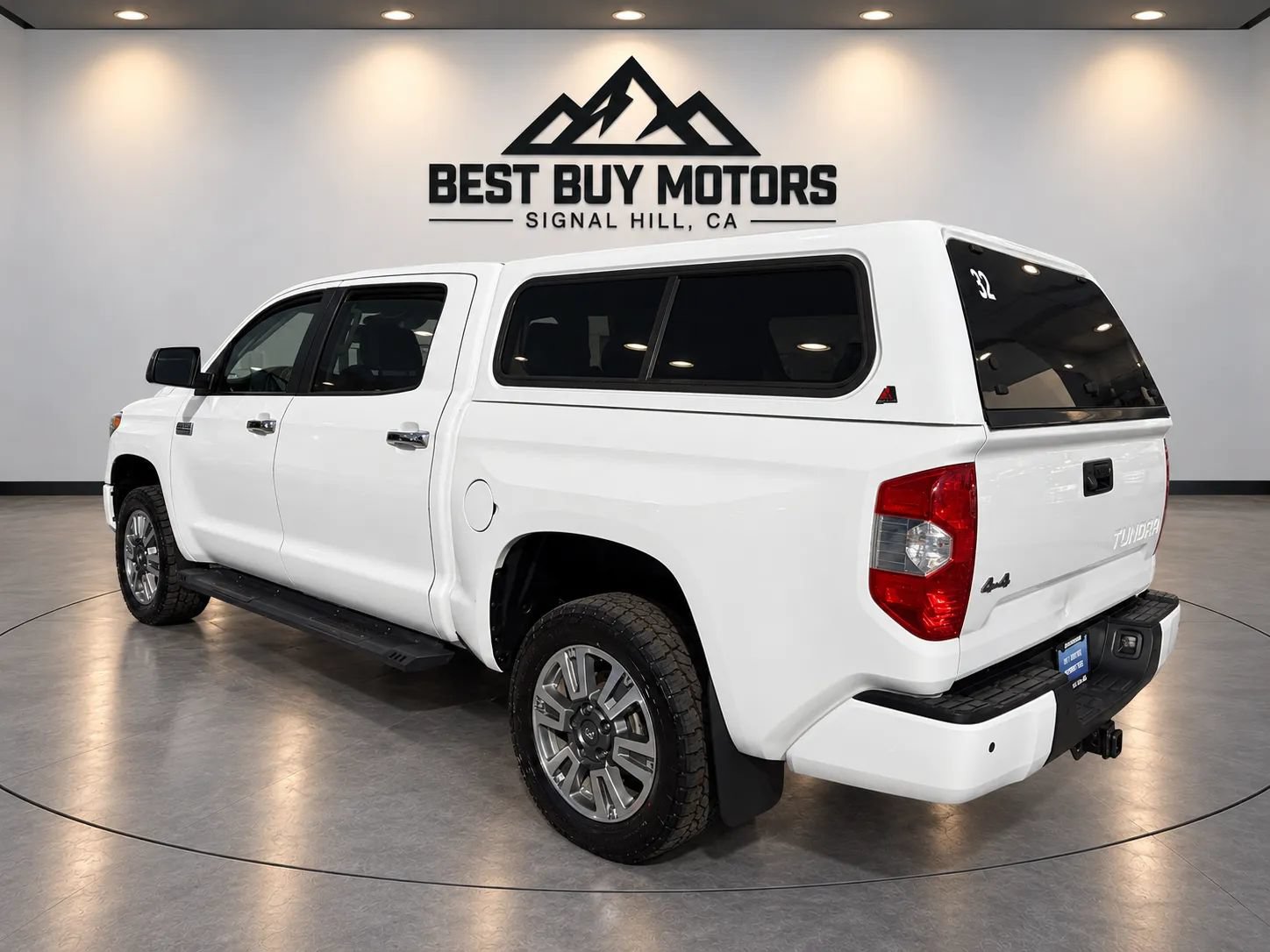 Used 2020 Toyota Tundra Platinum AWD/4WD image 6