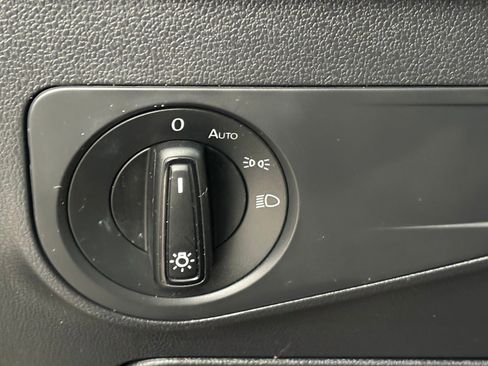 Used 2019 Volkswagen Tiguan S w/ Driver Assistance Package image 21