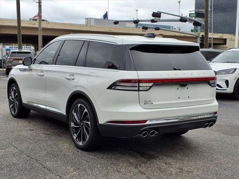 New 2025 Lincoln Aviator Reserve w/ Luxury Package image 4