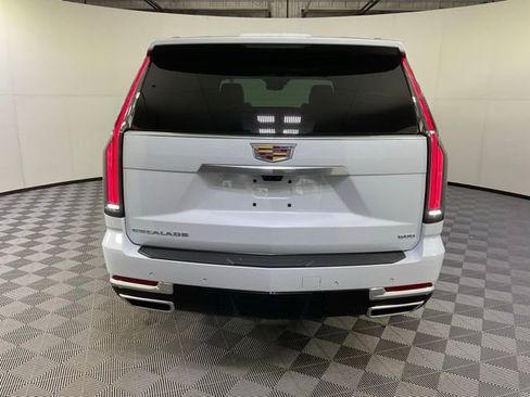 New 2026 Cadillac Escalade Luxury w/ Touring Package image 5