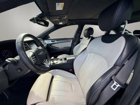 Used 2018 Genesis G80 3.3T Sport RWD image 9