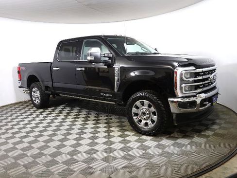 Certified 2024 Ford F350 Lariat w/ Chrome Package image 4