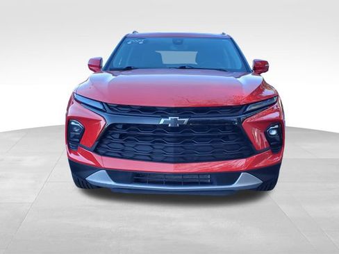 Certified 2024 Chevrolet Blazer LT w/ LPO, Black Grille Bar Package image 8