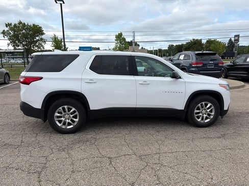 Used 2018 Chevrolet Traverse LS AWD/4WD image 4