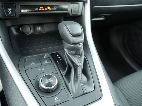 Used 2024 Toyota RAV4 LE image 30