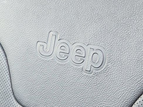 Used 2020 Jeep Compass Limited AWD/4WD image 13
