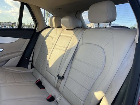 Used 2017 Mercedes-Benz GLC 300 w/ Premium 2 Package image 18