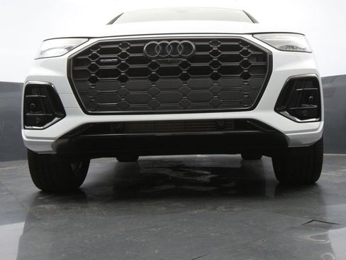 Certified 2025 Audi Q5 2.0T Premium Plus w/ Premium Plus Package image 41