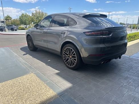 Used 2021 Porsche Cayenne S AWD/4WD image 7