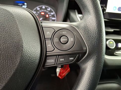 Used 2024 Toyota Corolla LE image 18