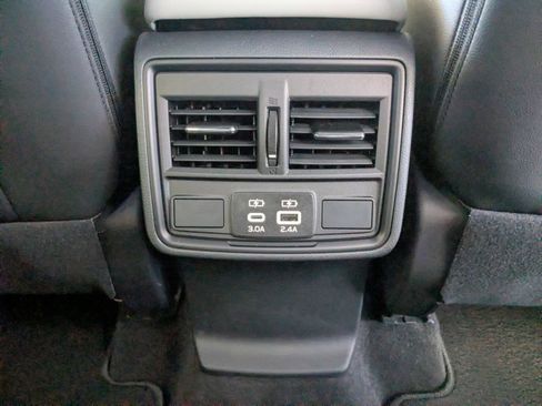 Used 2026 Subaru Forester Premium AWD/4WD image 21