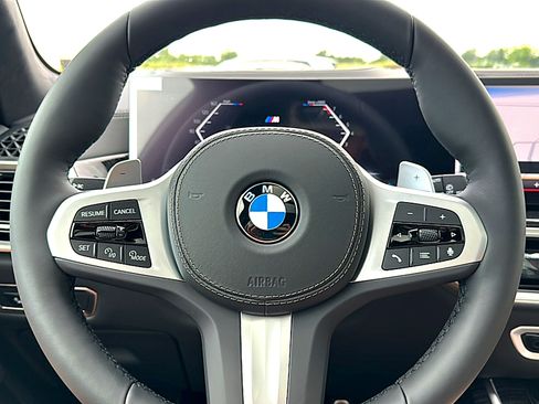 New 2027 BMW X7 xDrive40i w/ M Sport Package AWD/4WD image 19