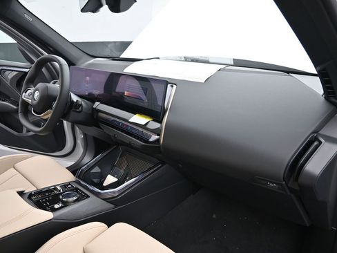 Certified 2025 BMW X3 xDrive30i w/ Premium Package image 19