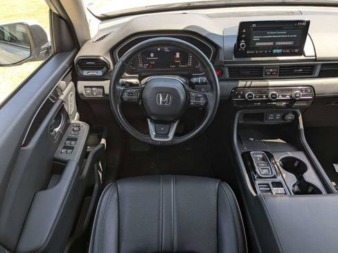 Used 2023 Honda Pilot Elite image 17
