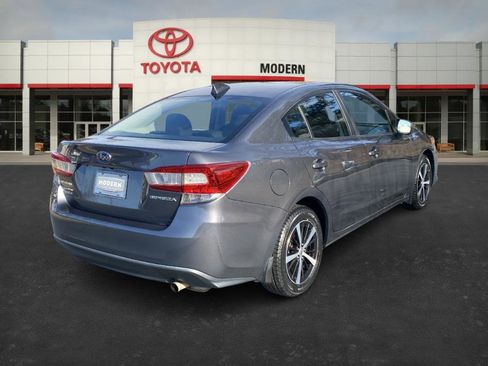 Used 2022 Subaru Impreza 2.0i Premium image 5