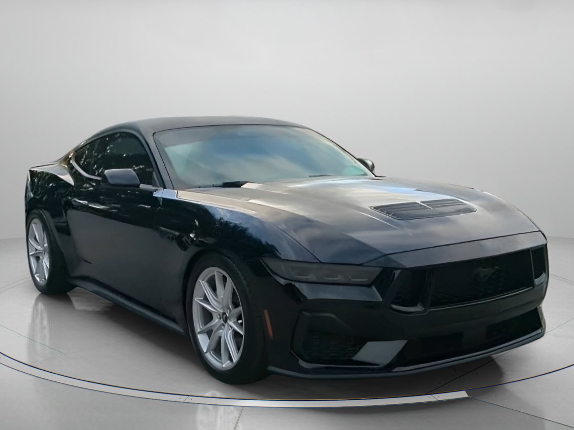 Used 2025 Ford Mustang GT RWD image 4