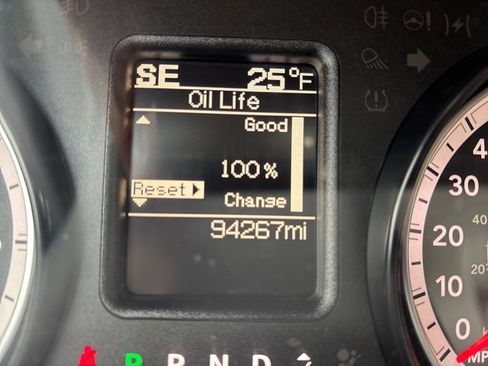 Used 2016 RAM 1500 Classic SLT image 13