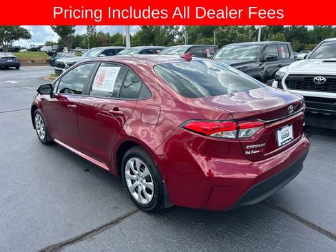 Used 2026 Toyota Corolla LE FWD image 15