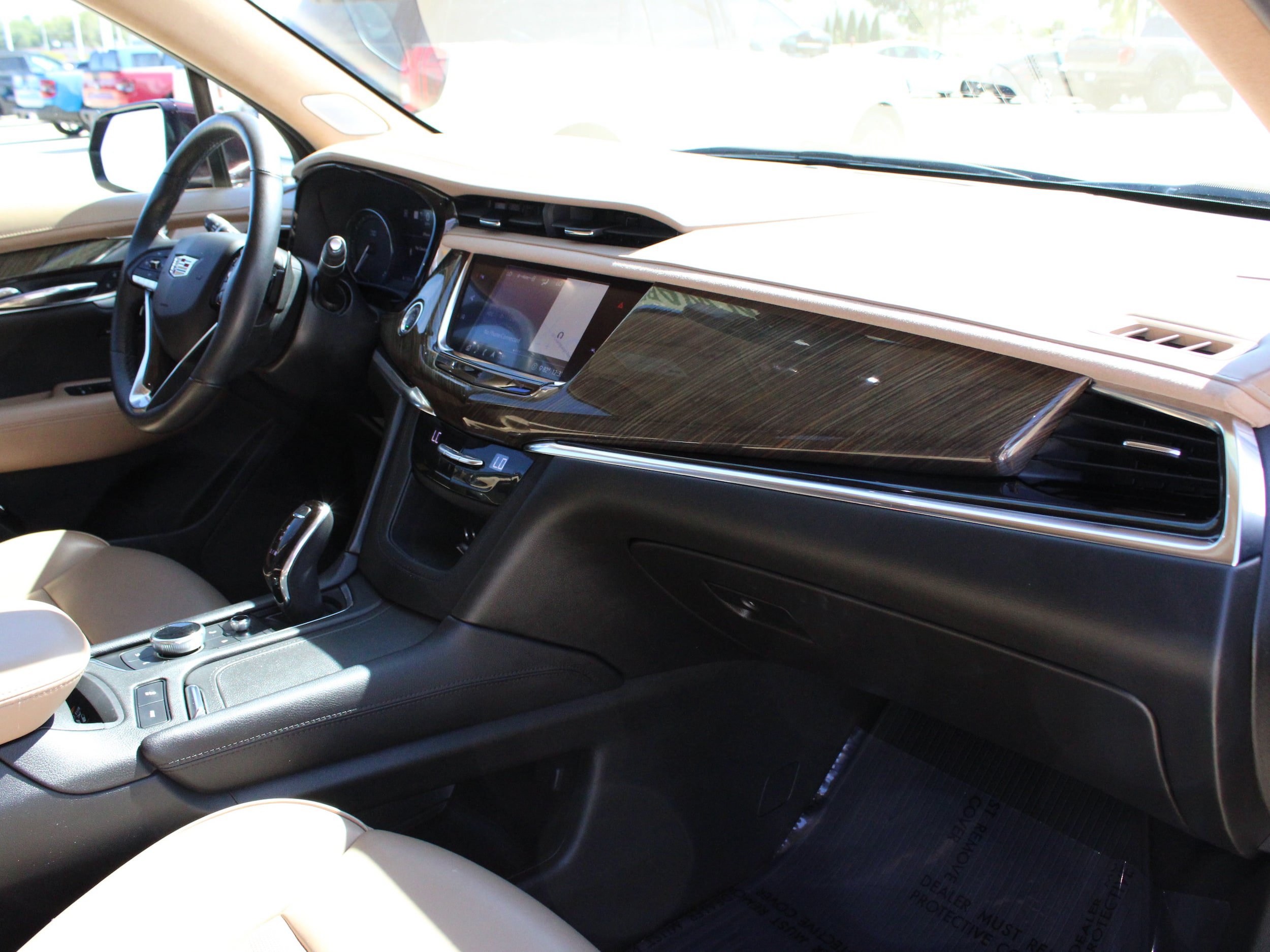 Used 2020 Cadillac XT6 Premium Luxury w/ Platinum Package AWD/4WD image 44