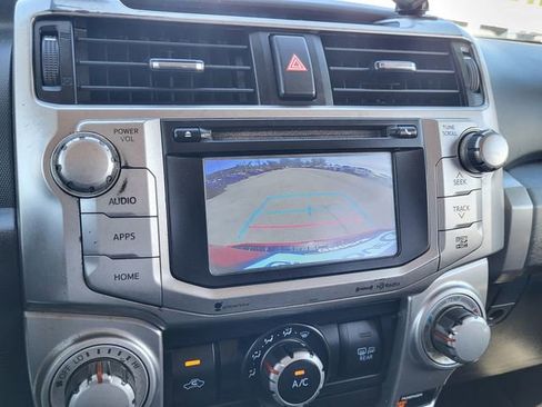 Used 2018 Toyota 4Runner SR5 AWD/4WD image 16