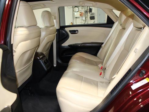 Used 2014 Toyota Avalon XLE Touring FWD image 28