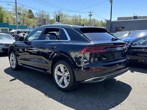 Used 2019 Audi Q8 Premium Plus w/ Premium Plus AWD/4WD image 4