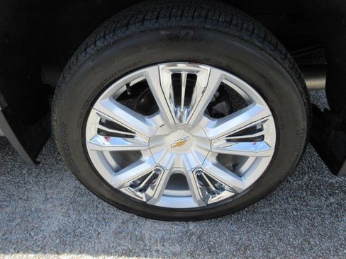 Used 2023 Chevrolet Silverado 1500 High Country w/ High Country Premium Package image 11