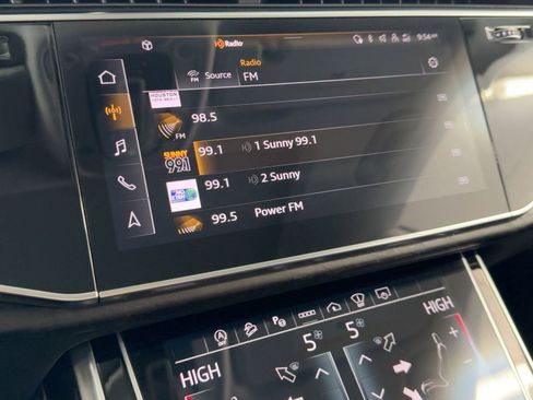 Certified 2023 Audi Q8 Prestige image 22