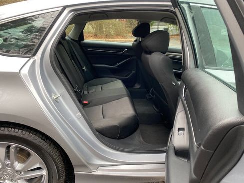 Used 2018 Honda Accord LX image 38