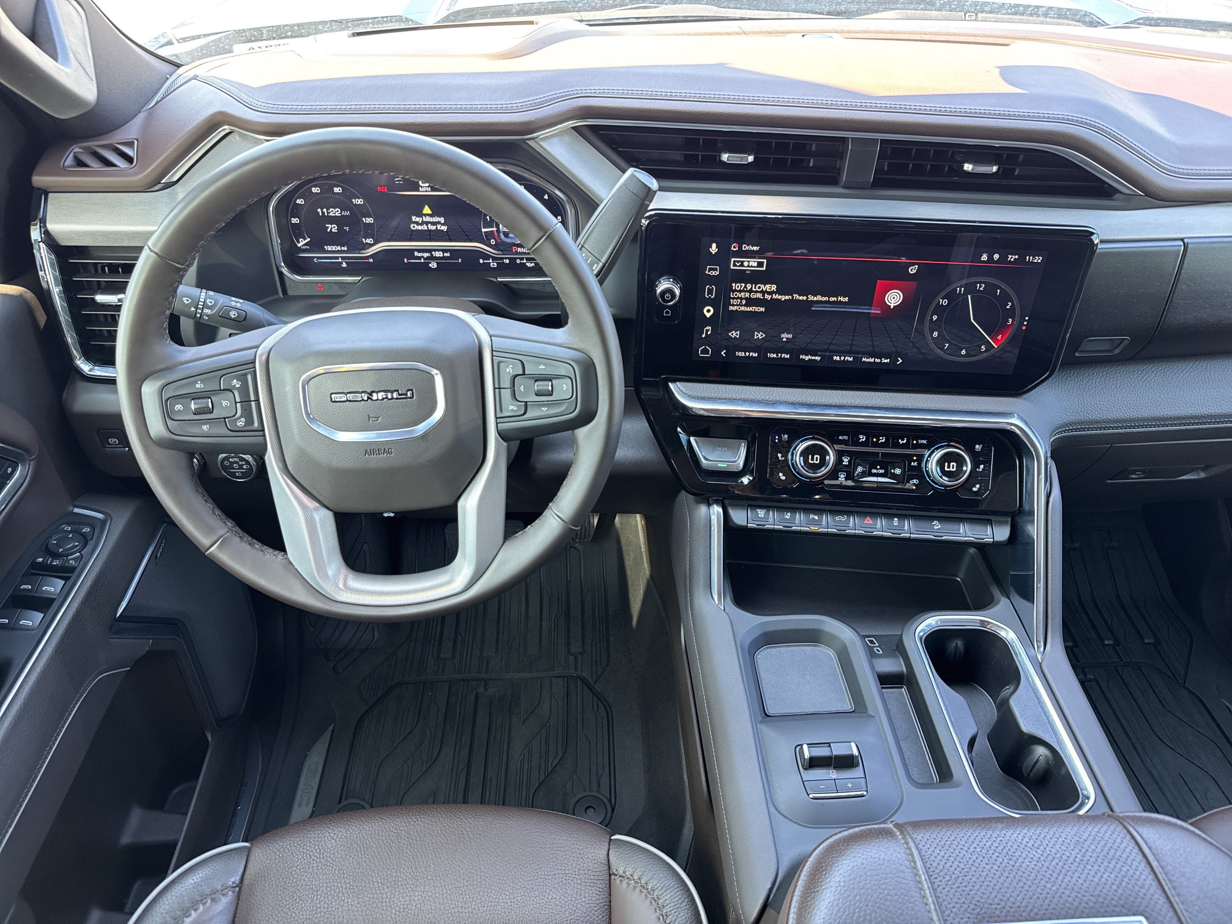 Used 2025 GMC Sierra 2500 Denali w/ Denali Reserve Package AWD/4WD image 19