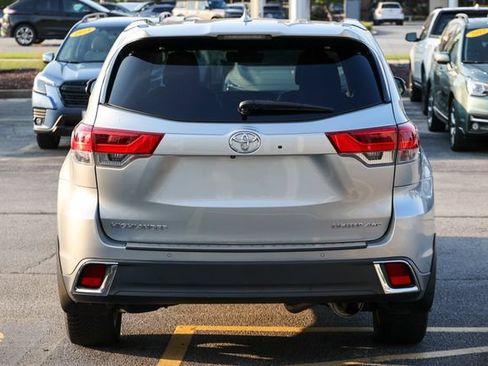 Used 2017 Toyota Highlander Limited AWD/4WD image 31