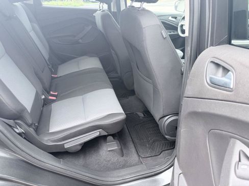 Used 2017 Ford Escape SE FWD image 13