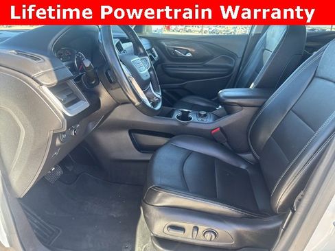 Used 2024 GMC Terrain SLT image 2