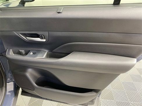 Used 2024 Toyota Grand Highlander XLE image 25