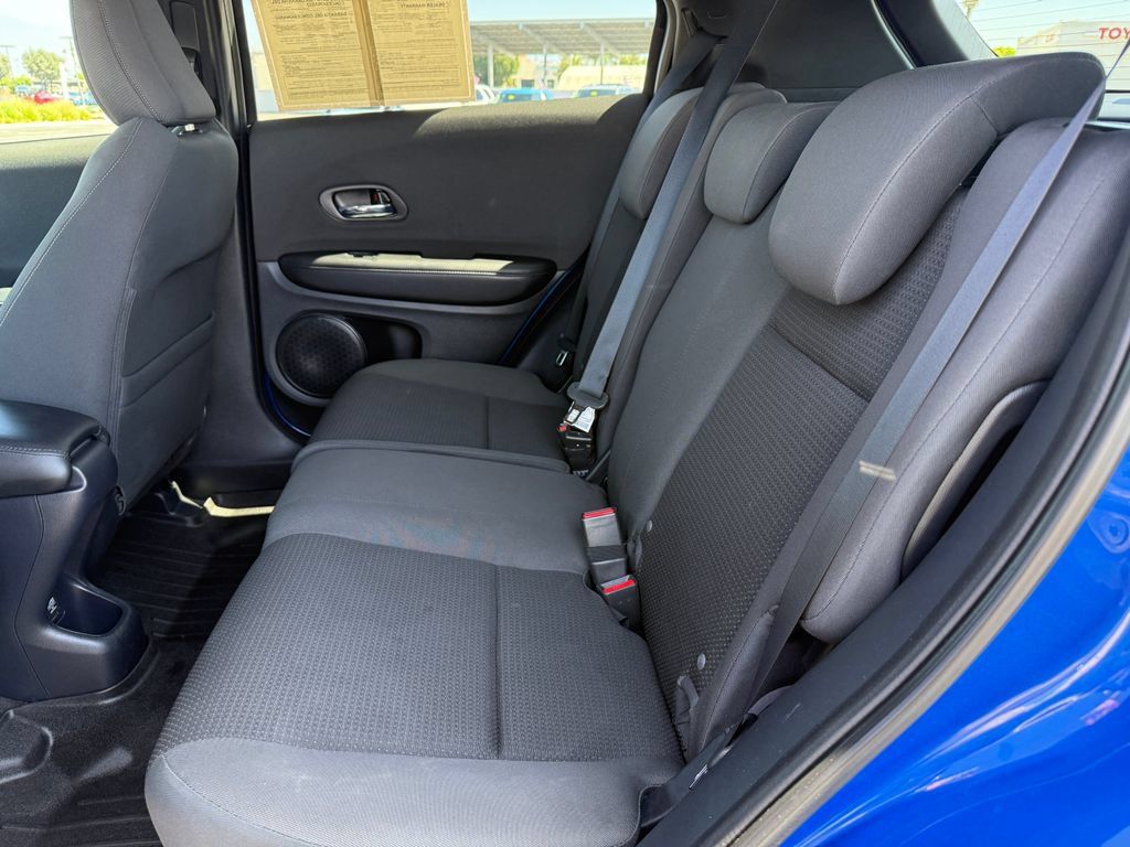 Used 2021 Honda HR-V Sport image 14