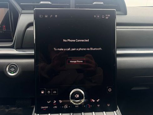 Used 2025 GMC Terrain Elevation image 24