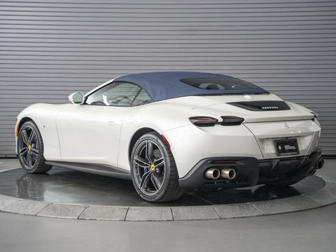 Used 2025 Ferrari Roma Spider image 11