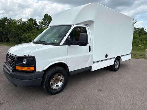 Used 2012 GMC Savana 3500 image 7