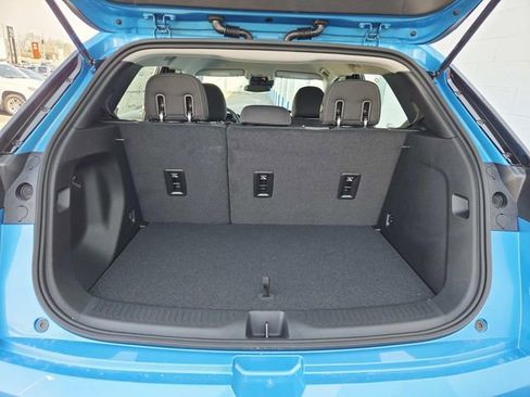 New 2027 Chevrolet Bolt LT w/ Comfort Package image 10