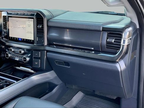 Used 2023 Ford F250 Lariat w/ Lariat Ultimate Package AWD/4WD image 17