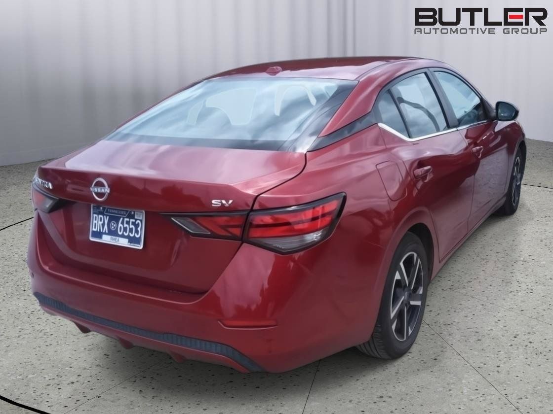 Used 2024 Nissan Sentra SV FWD image 3